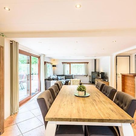 Spacious Wooden Cottage With Infra-Red Sauna At Veluwe Putten Exteriör bild